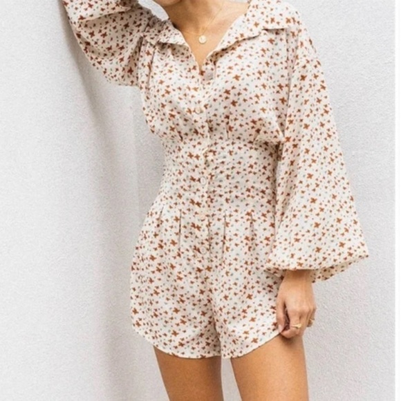 SABO Cream Chiffon with Autumn Colored Florals “Daria” Playsuit/Romper, NWT Med. - Picture 1 of 16